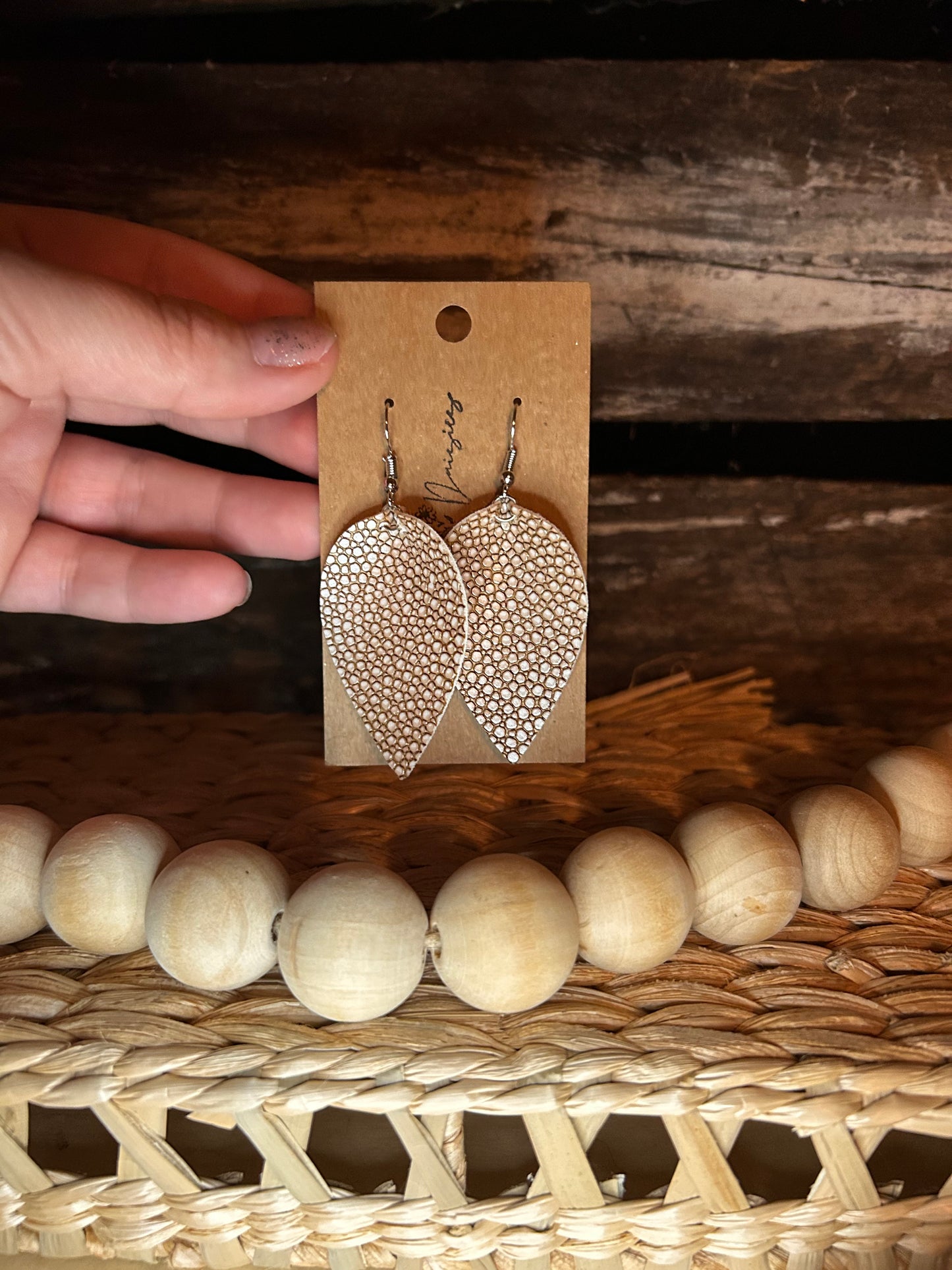 Maroon dot teardrop earring