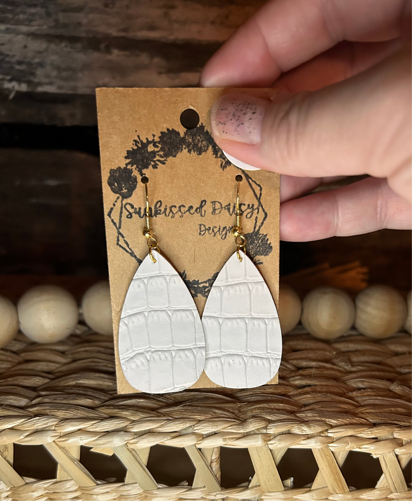 Oblong teardrops earring