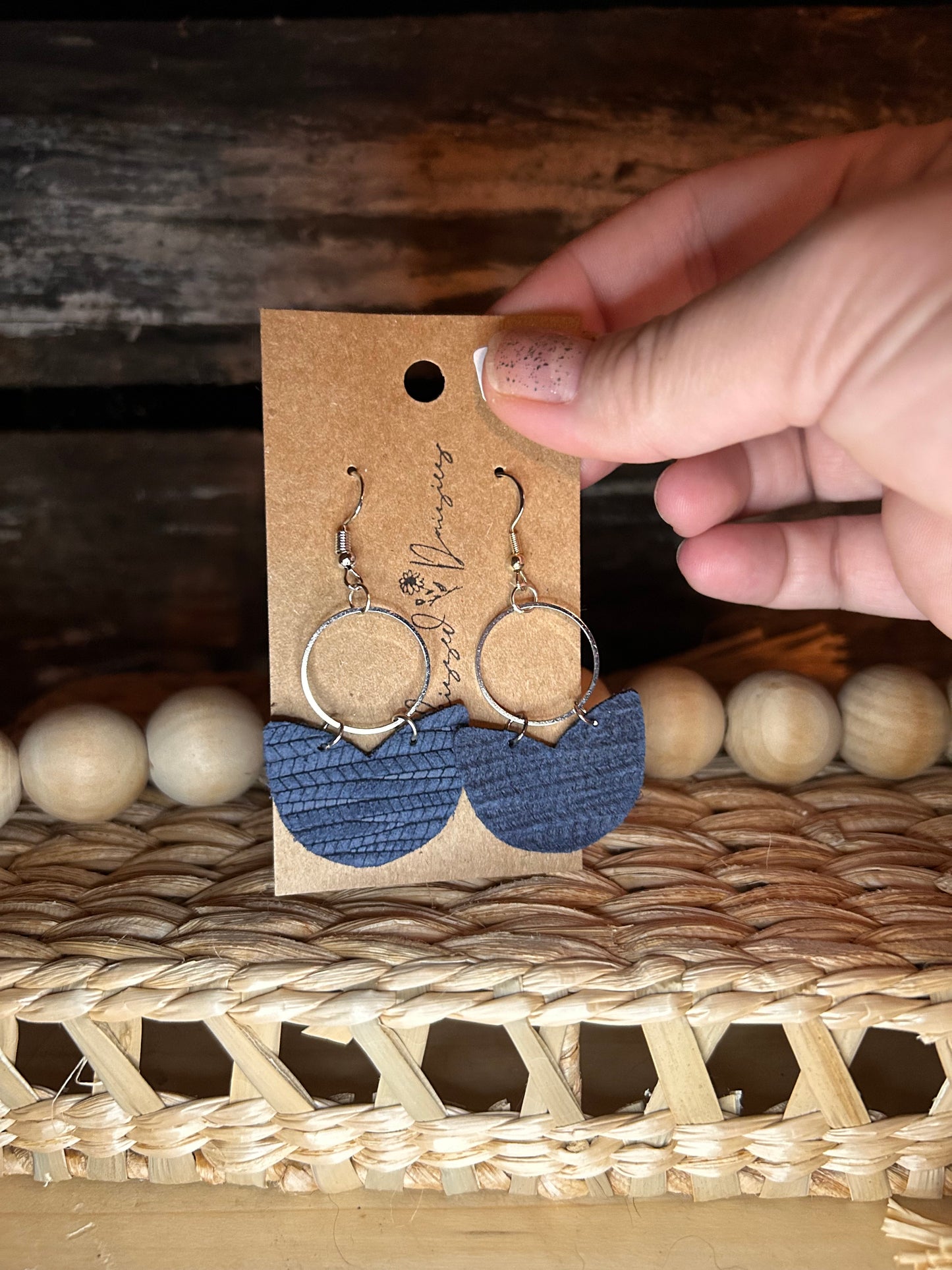 Blue leaves dangle