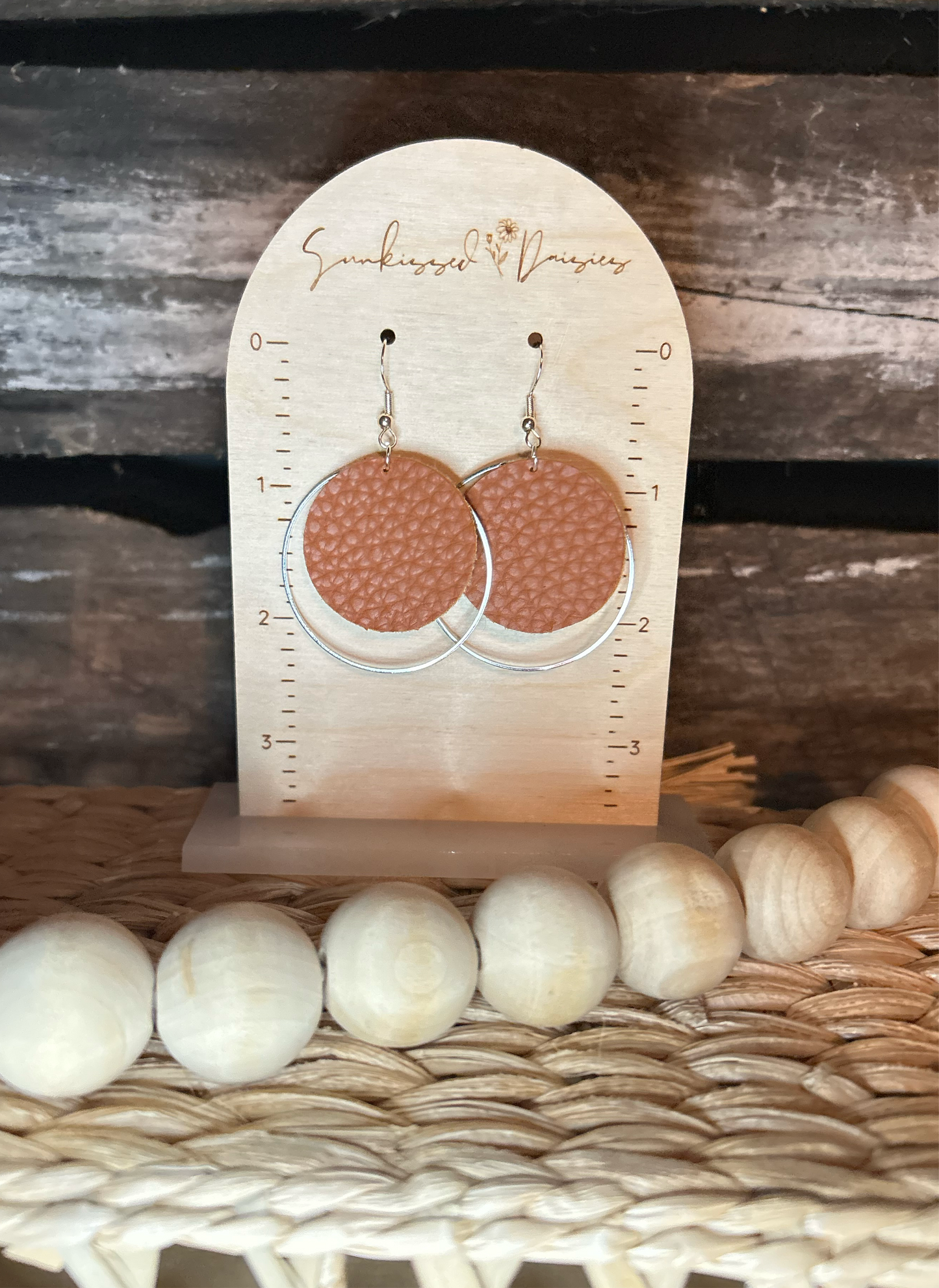 Brown/silver circle dreams