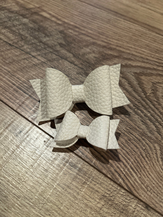 Light Gray Pebble Faux Leather Bow